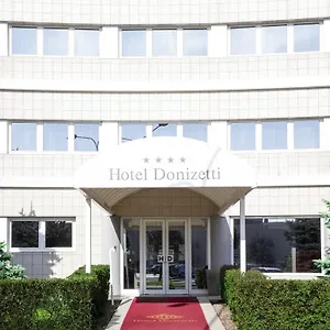 Donizetti 3*, Lallio Italia