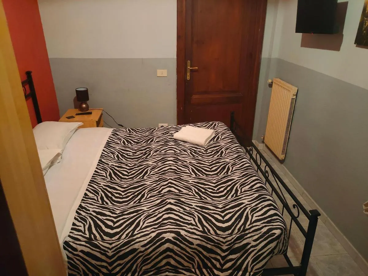 Chez Amelie Guest House ローマ
