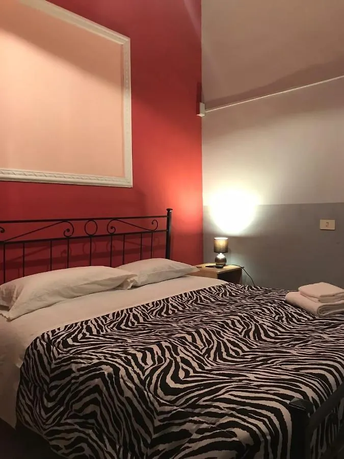 Chez Amelie Guest House ローマ