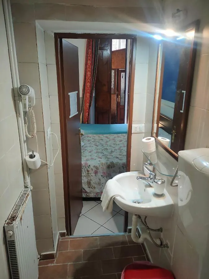 Chez Amelie Guest House ローマ イタリア